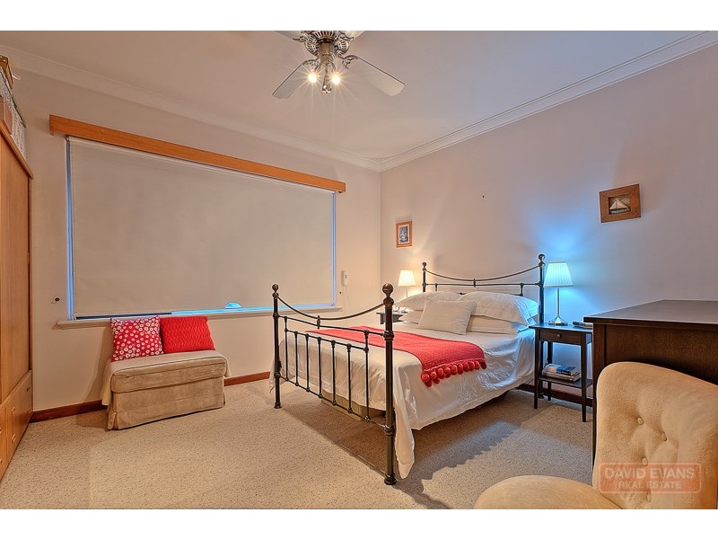 8 Jecks Street, Rockingham WA 6168