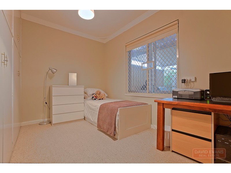 8 Jecks Street, Rockingham WA 6168