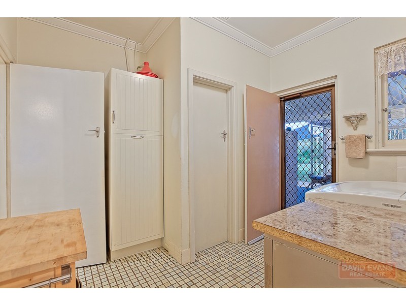8 Jecks Street, Rockingham WA 6168