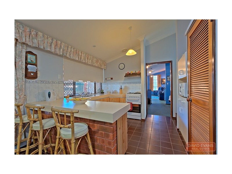 8 Seagate Street, Safety Bay WA 6169