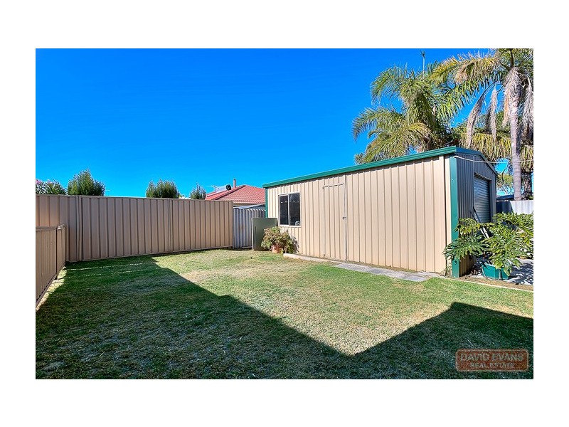 8 Seagate Street, Safety Bay WA 6169