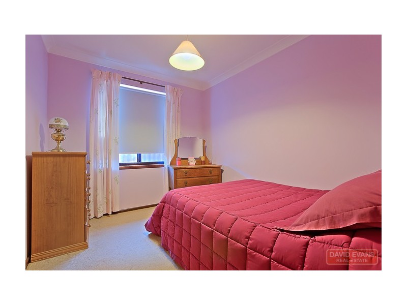 8 Seagate Street, Safety Bay WA 6169