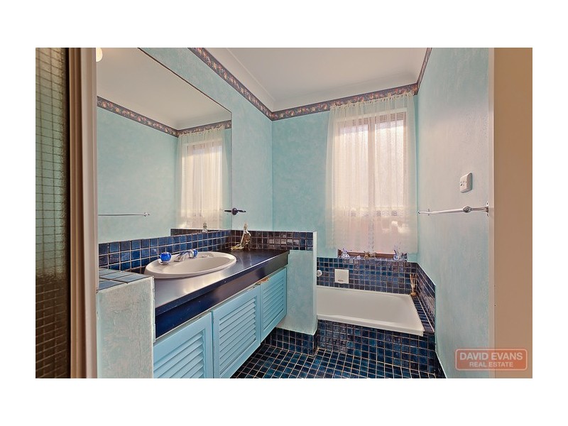 8 Seagate Street, Safety Bay WA 6169