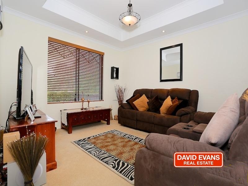 63 Bellavista Parade, Meadow Springs WA 6210