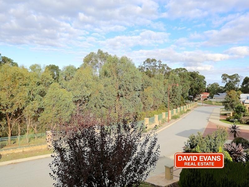 63 Bellavista Parade, Meadow Springs WA 6210