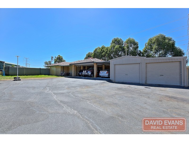 165 Country Drive, Oakford WA 6121