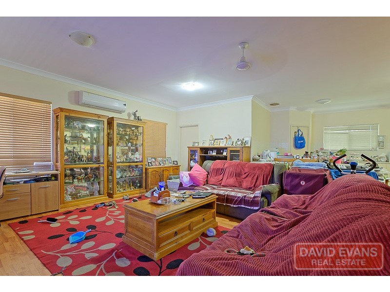 165 Country Drive, Oakford WA 6121