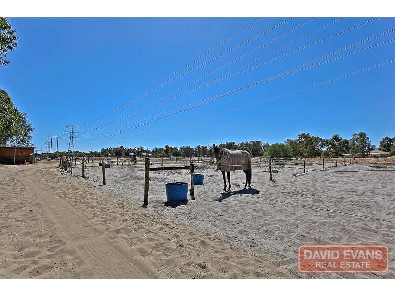 165 Country Drive, Oakford WA 6121