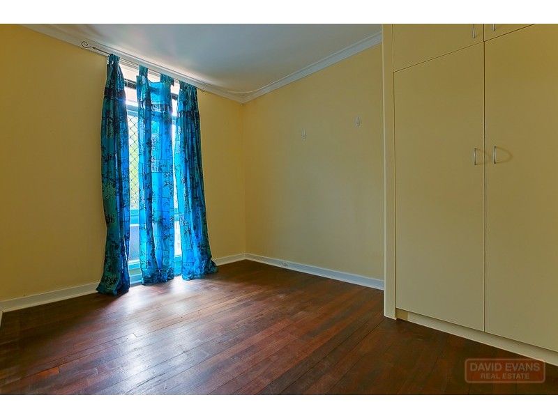 1 Delphinius Place, Rockingham WA 6168