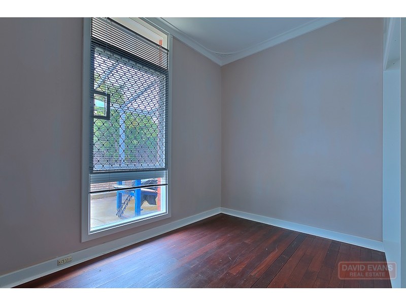 1 Delphinius Place, Rockingham WA 6168