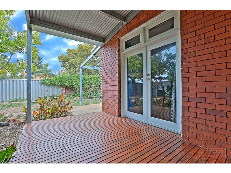 1 Delphinius Place, Rockingham WA 6168