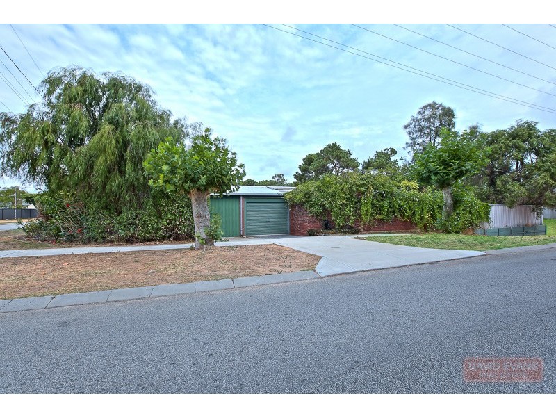 1 Delphinius Place, Rockingham WA 6168