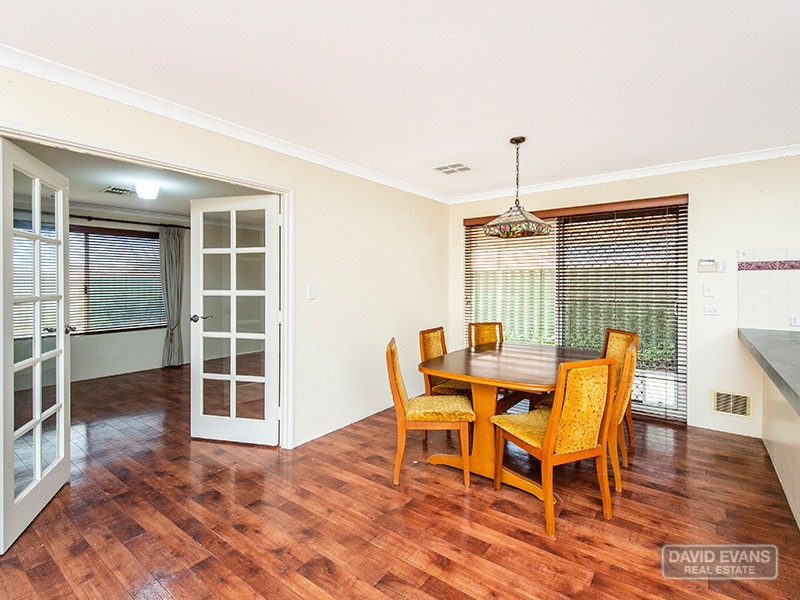 11 Trevino Drive, Port Kennedy WA 6172