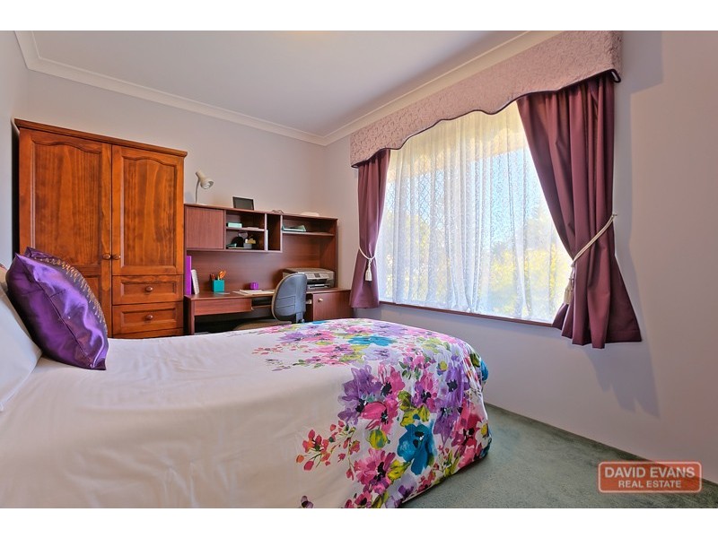 10 Chancery Court, Port Kennedy WA 6172