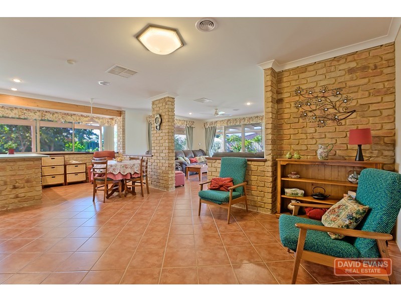 10 Chancery Court, Port Kennedy WA 6172