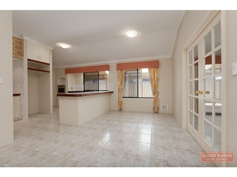 71 Chelmsford Avenue, Port Kennedy WA 6172