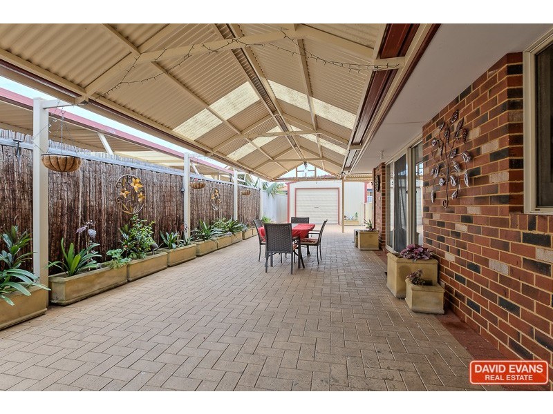 6 Eiffel Crescent, Port Kennedy WA 6172