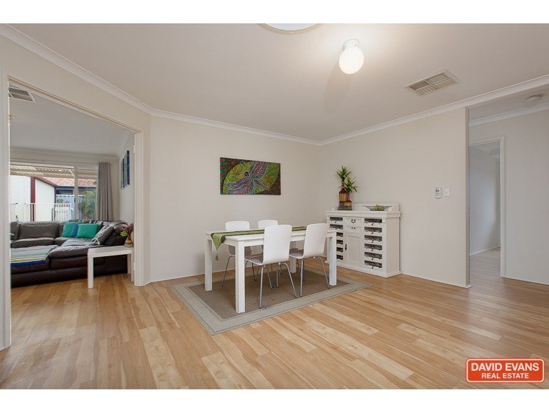 6 Eiffel Crescent, Port Kennedy WA 6172