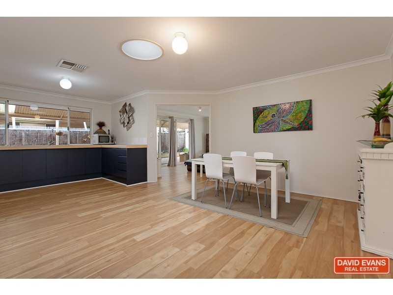 6 Eiffel Crescent, Port Kennedy WA 6172