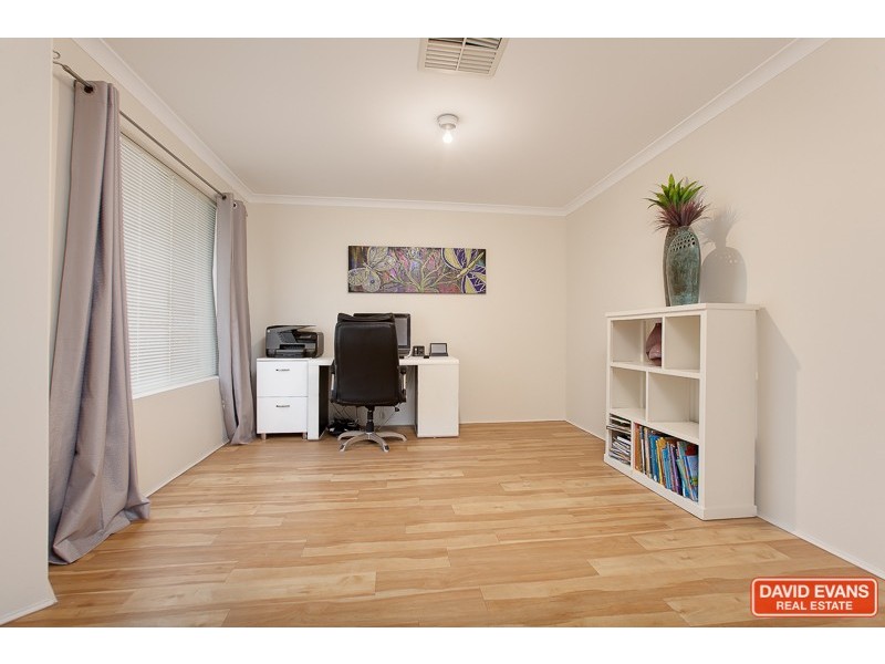 6 Eiffel Crescent, Port Kennedy WA 6172