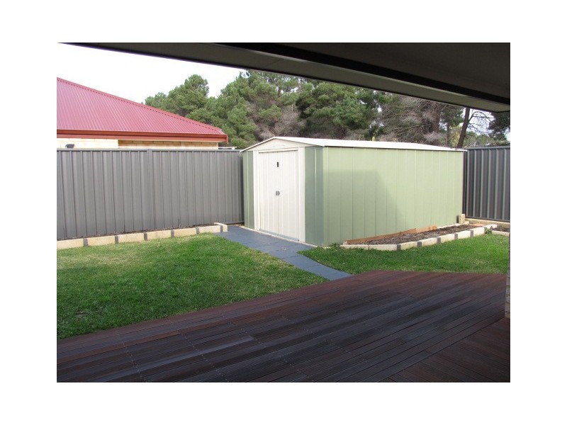 24 Lemon Gum Drive, Baldivis WA 6171