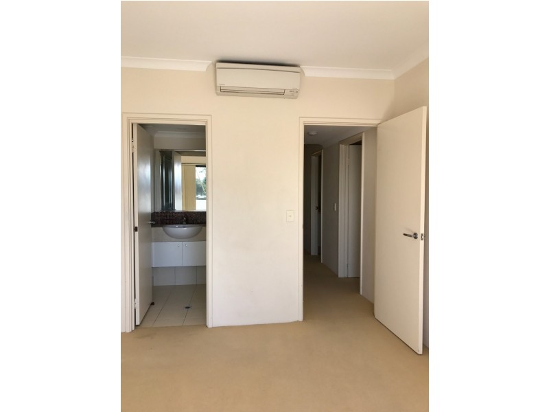 68/18-24 Kent Street, Rockingham WA 6168