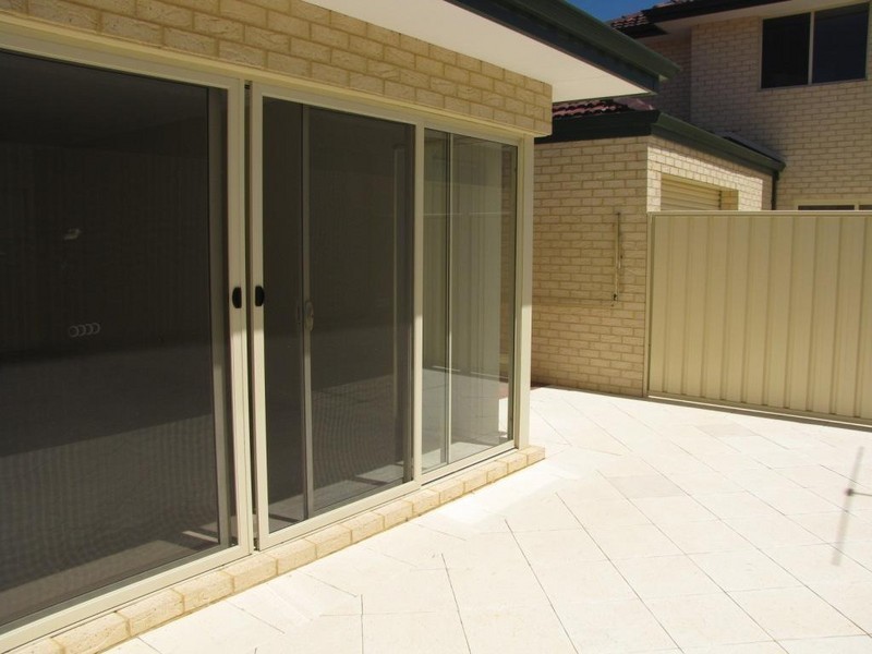 1/26 Thorpe Street, Rockingham WA 6168