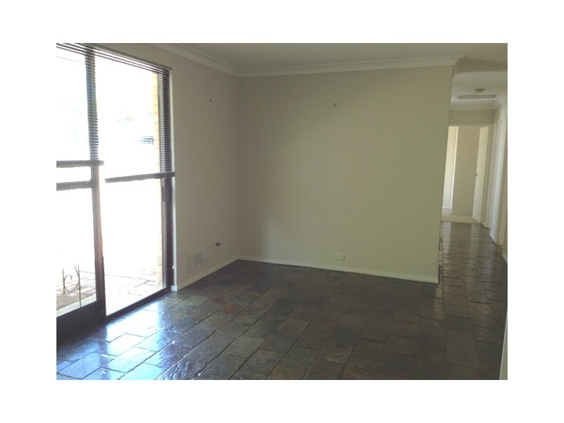 84 Seabrook Avenue, Rockingham WA 6168