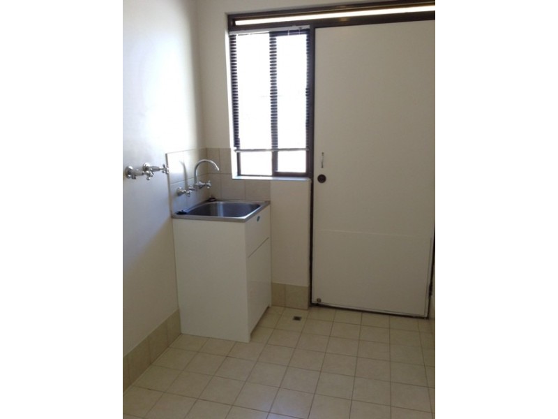 84 Seabrook Avenue, Rockingham WA 6168