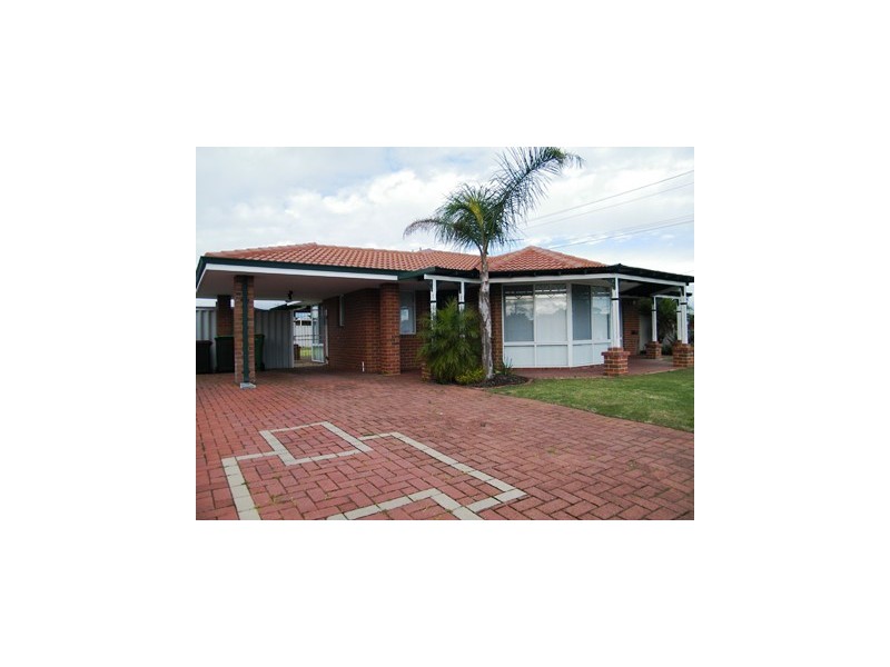 33 Raeside Crescent, Cooloongup WA 6168
