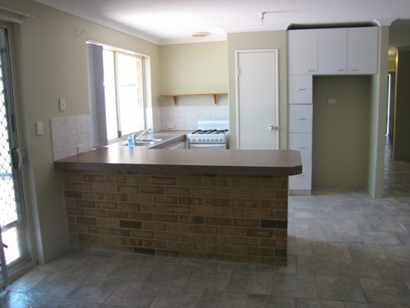 38 Menora Loop, Warnbro WA 6169
