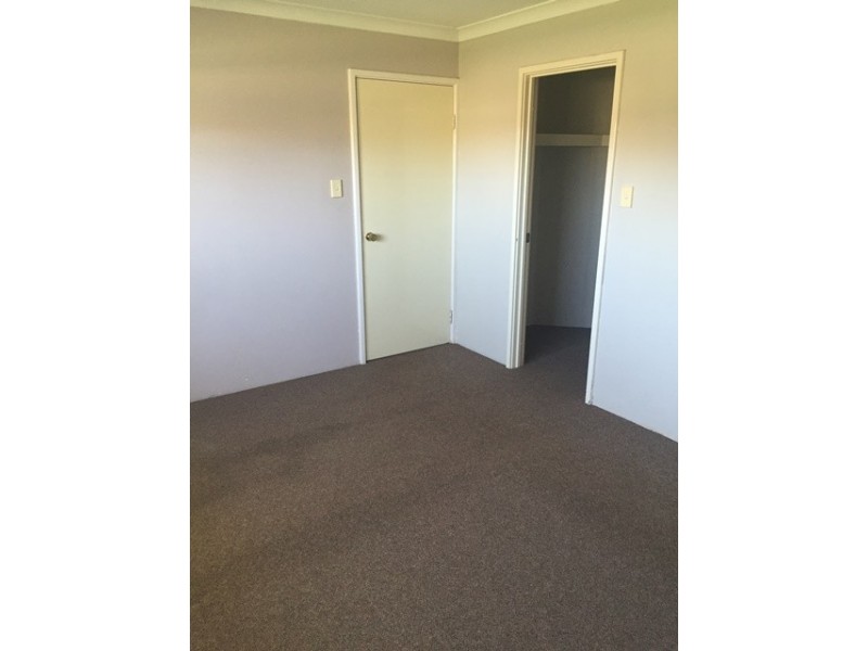 6 Kentia Close, Warnbro WA 6169