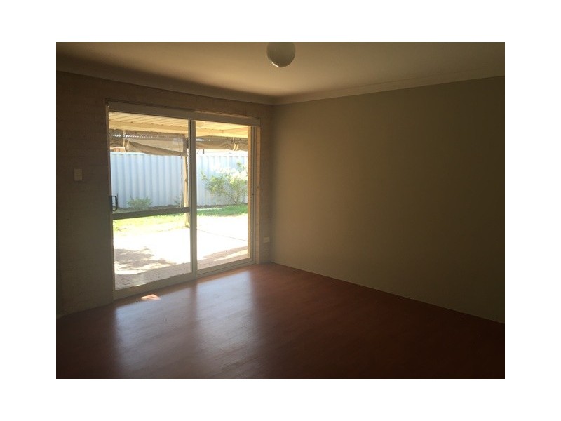 6 Kentia Close, Warnbro WA 6169