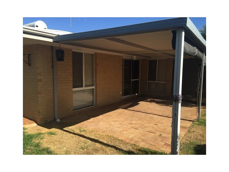 6 Kentia Close, Warnbro WA 6169