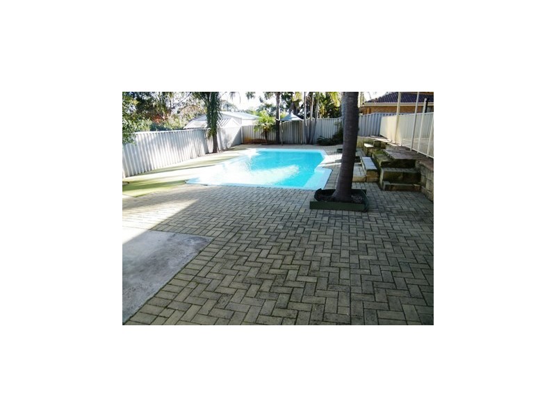 38 Porter Gardens, Leda WA 6170