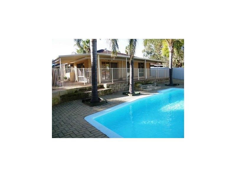 38 Porter Gardens, Leda WA 6170