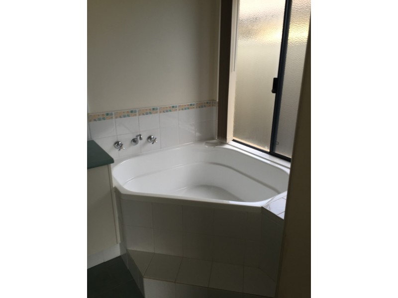 5 Oxenholme Way, Waikiki WA 6169