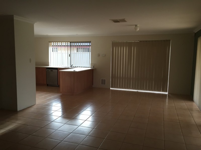 5 Oxenholme Way, Waikiki WA 6169
