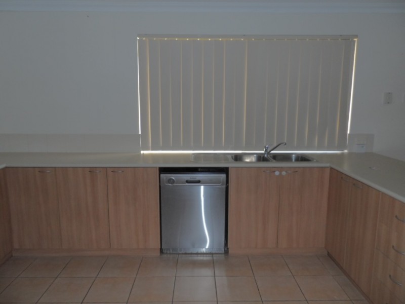 5 Oxenholme Way, Waikiki WA 6169