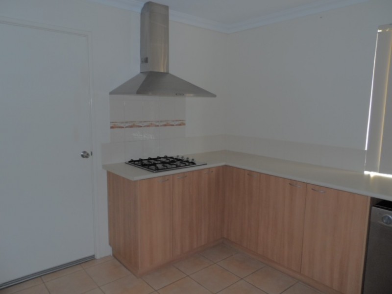 5 Oxenholme Way, Waikiki WA 6169