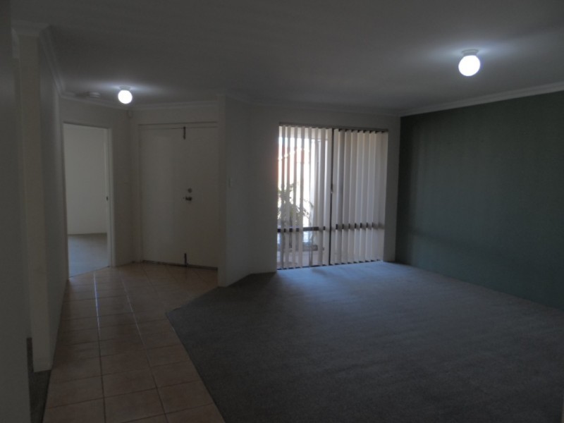 5 Oxenholme Way, Waikiki WA 6169