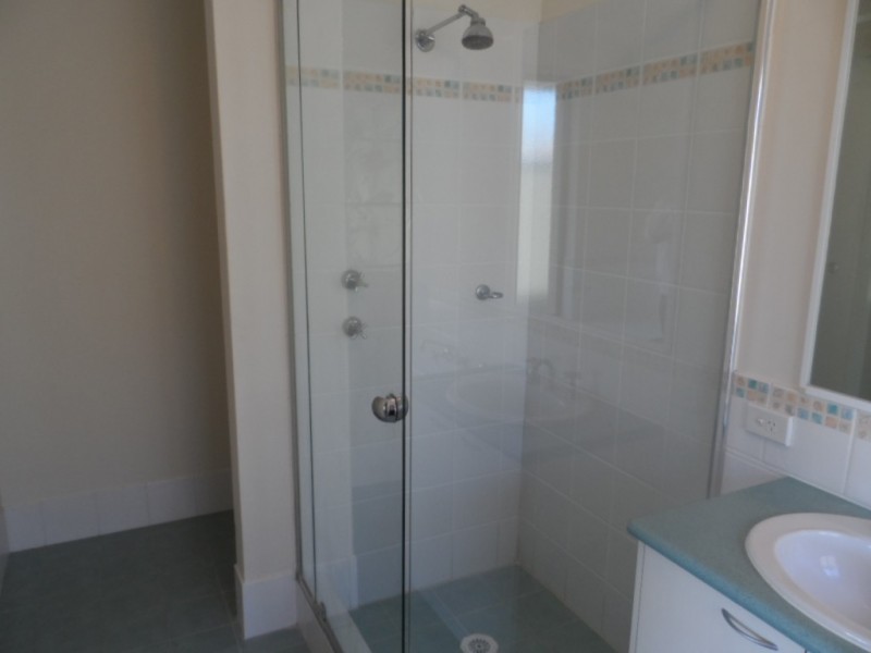 5 Oxenholme Way, Waikiki WA 6169