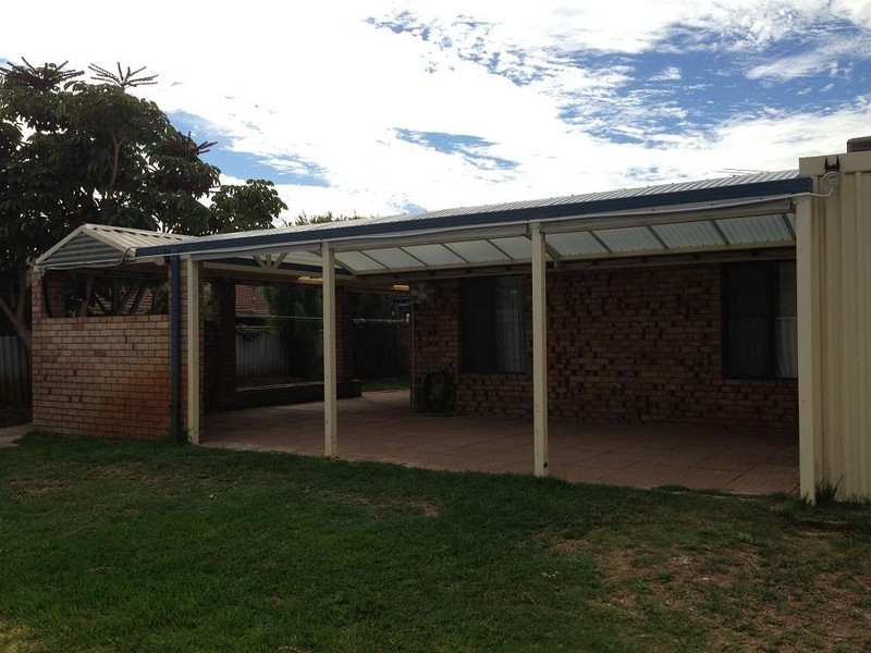 98 Seabrook Avenue, Rockingham WA 6168