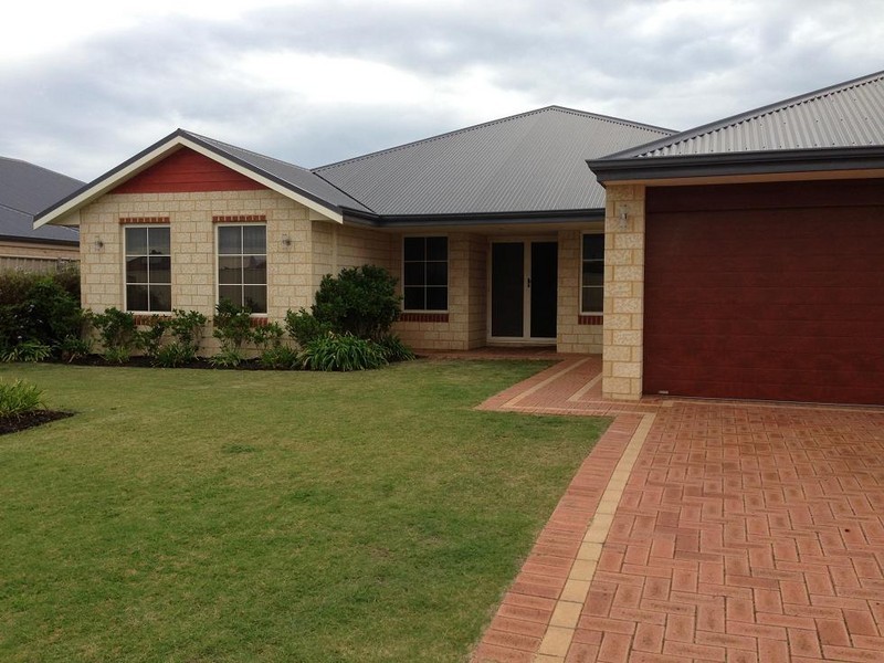 11 Chelan Way, Secret Harbour WA 6173