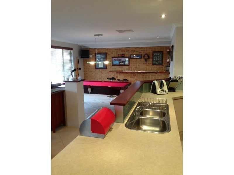 11 Chelan Way, Secret Harbour WA 6173