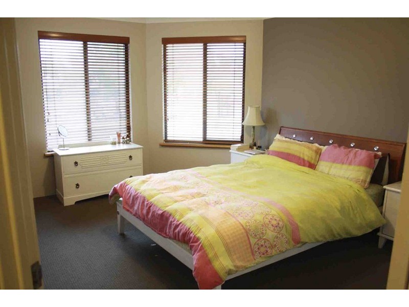 35 Maratea Parade, Secret Harbour WA 6173