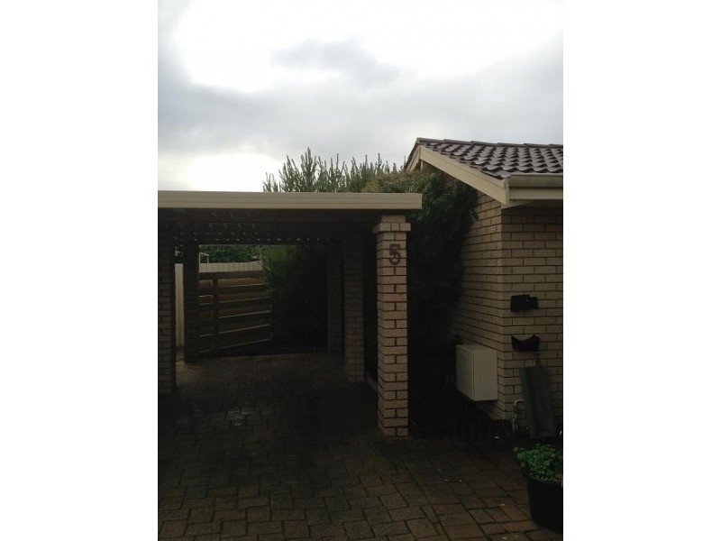 5/5 Merope Close, Rockingham WA 6168