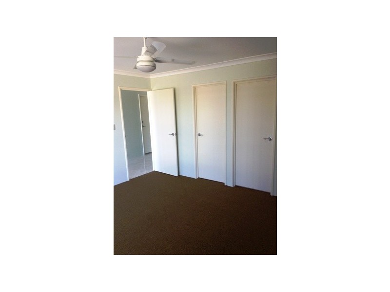 8 Aventurine Parade, Wellard WA 6170