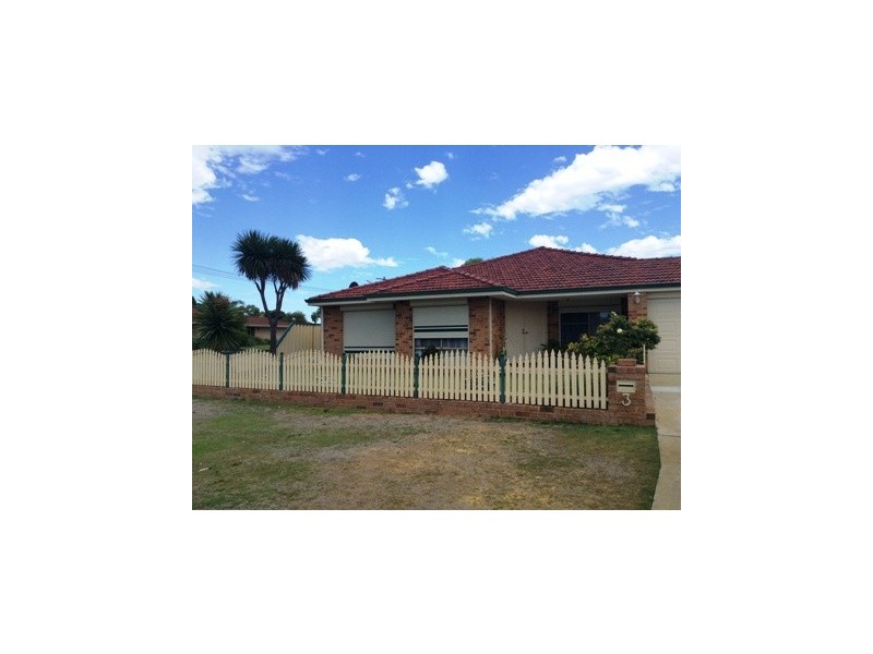 3 Minigwal Loop, Waikiki WA 6169