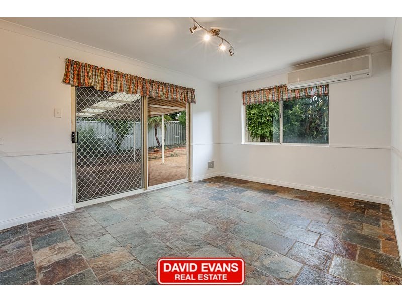 6 Ballina Place, Waikiki WA 6169
